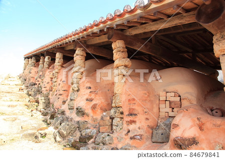 Okinawa's Yachimun Aragaki House 84679841