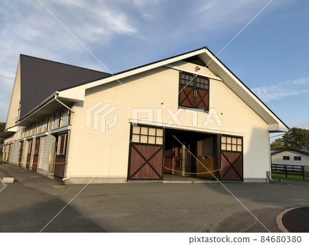 箭釘的馬stable 箭釘的馬stable 84680380