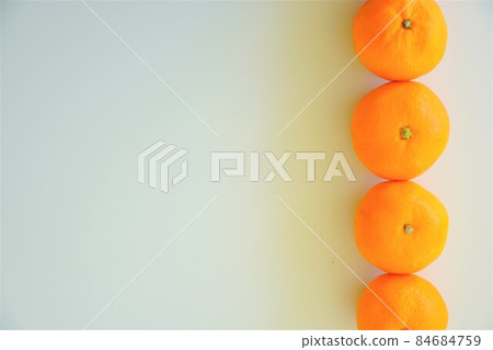 Mandarin orange Mandarin orange 84684759
