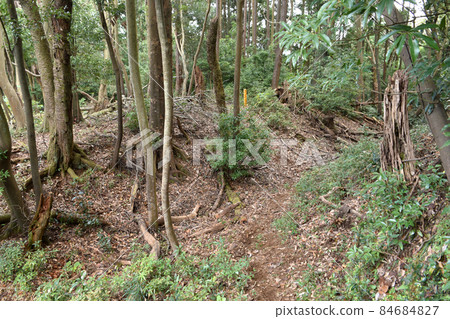 The empty moat that remains in the ruins of Kamada Castle The empty moat that remains in the ruins of Kamada Castle 84684827