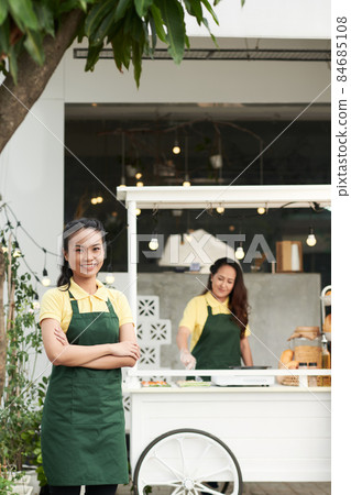 Family Business Concept 84685108