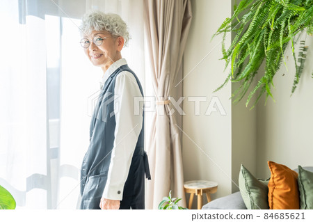 高級女性的肖像 高級女性的肖像 84685621