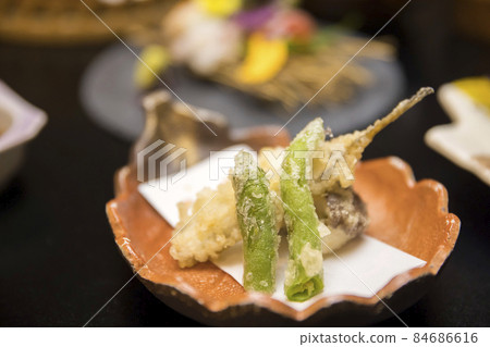 Ryokan cuisine tempura fried food image 84686616