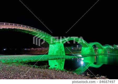Illuminated Kintaikyo Bridge, Iwakuni City, Yamaguchi Prefecture Illuminated Kintaikyo Bridge, Iwakuni City, Yamaguchi Prefecture 84687497