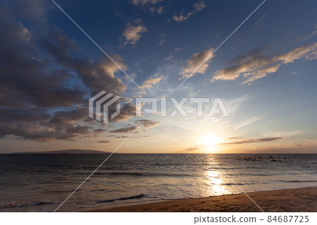 在毛伊島看到的日落 在毛伊島看到的日落 84687725