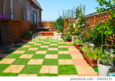 DIY公寓大屋頂陽台，綠意盎然 84688215