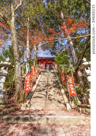 秋天的京都山科毗沙門堂 秋天的京都山科毗沙門堂 84688335