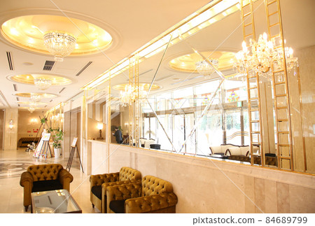 Chandelier hotel lobby banquet hall 84689799