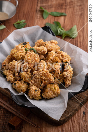 鹽酥雞 台灣 小吃 美食 Taiwanese popcorn chicken 台湾風唐揚げ 84694739