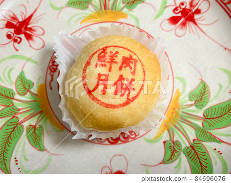 上海的中秋特產，肉月餅 84696076