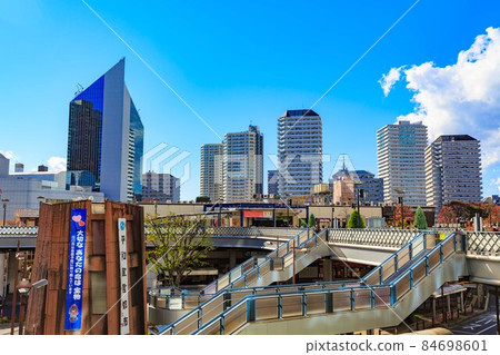 Cityscape of the east exit of Kawaguchi Station, Kawaguchi City, Saitama Prefecture 84698601