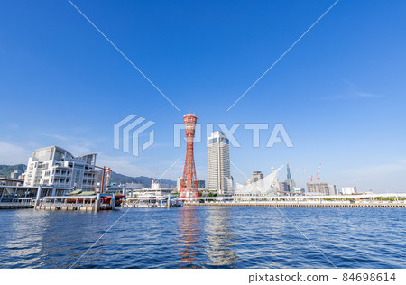 Kobe City, Hyogo Prefecture, the cityscape of Kobe in fine weather 84698614