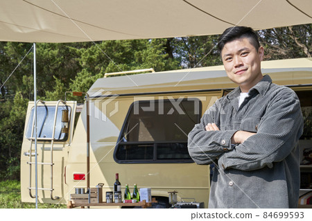 Young man, camping, campsite, travel, hobby, leisure, leisure, outdoor, camper, tent, tarp, camping equipment, Korean Young man, camping, campsite, travel, hobby, leisure, leisure, outdoor, camper, tent, tarp, camping equipment, Korean 84699593