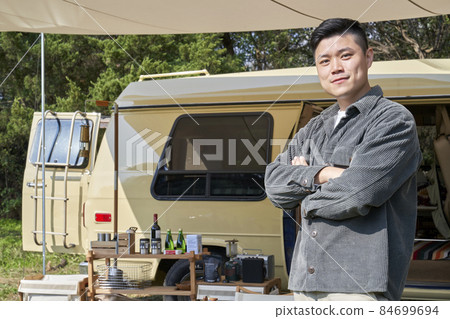 年輕人，露營，露營，旅遊，愛好，休閒，休閒，戶外，露營，帳篷，防水布，露營裝備，韓語 84699694