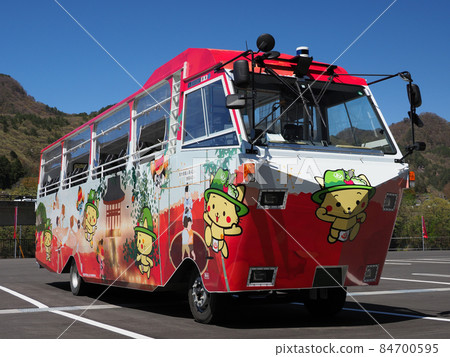 Amphibious bus at Yamba Dam and Lake Yamba Agatsuma 84700595