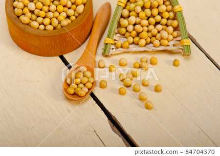 organic soya beans organic soya beans 84704370