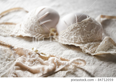 蕾絲文胸短褲女式內衣形像素材 84712059