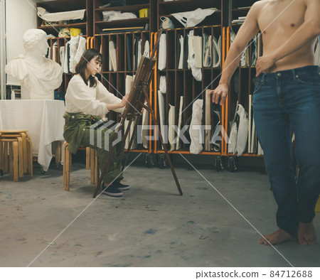 藝術學校預備學校 84712688