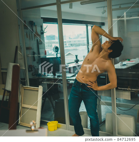 藝術學校預備學校 84712695