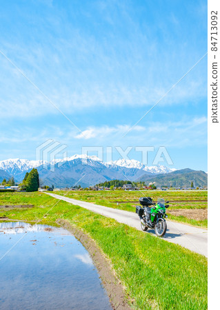 Touring (Azumino in spring and the scenery of the Northern Alps) Touring (Azumino in spring and the scenery of the Northern Alps) 84713092