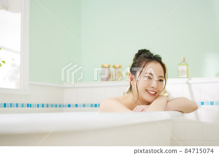 Bath time Bath time 84715074