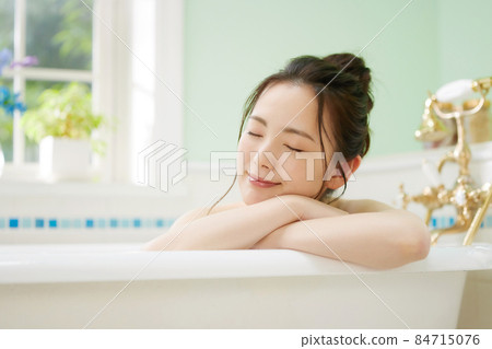 Bath time Bath time 84715076