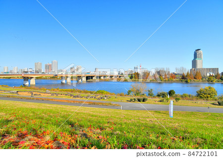 Shinarakawa Bridge / Arakawa 俯瞰川口市（東京都北區） [2021.11] 84722101