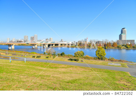 Shinarakawa Bridge / Arakawa 俯瞰川口市（東京都北區） [2021.11] 84722102