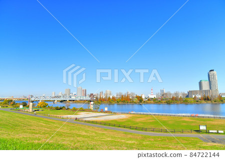 Shinarakawa Bridge / Arakawa 俯瞰川口市（東京都北區） [2021.11] 84722144
