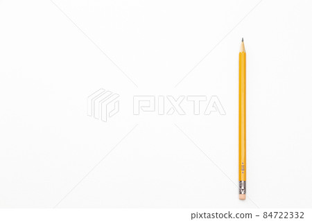 鉛筆白色背景 84722332