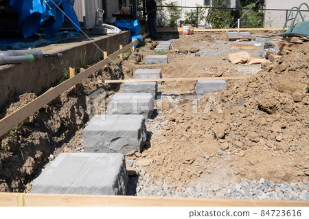 傳統施工方法的基石施工 84723616