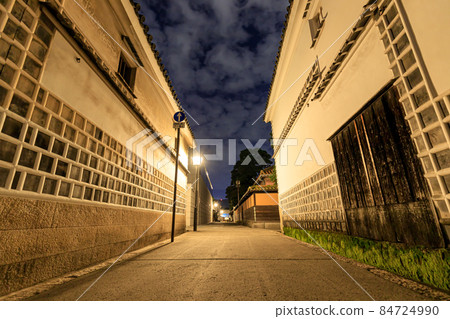 Kurashiki Bikan Historical Quarter at night, Shirakabe, Kurashiki City, Okayama Prefecture Kurashiki Bikan Historical Quarter at night, Shirakabe, Kurashiki City, Okayama Prefecture 84724990