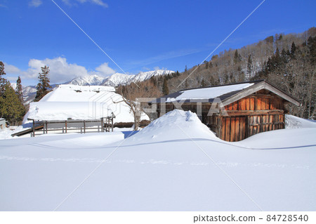 冬天在戰國海道的雪中埋葬牛方宿和鹽倉 84728540