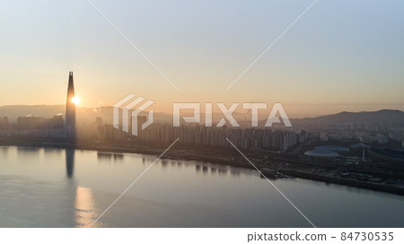 Sunrise, Lotte World Tower, Jamsil, Songpa-gu, Han River, Seoul 84730535