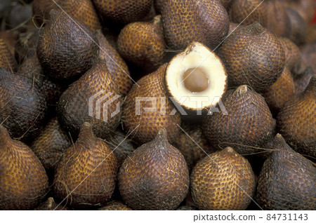 MALAYSIA KUALA LUMPUR FRUIT 84731143
