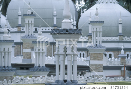 MALAYSIA KUALA LUMPUR MOSQUE MALAYSIA KUALA LUMPUR MOSQUE 84731234