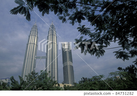 MALAYSIA KUALA LUMPUR TWIN TOWERS 84731282