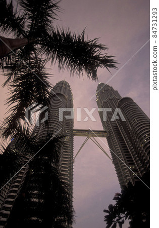 MALAYSIA KUALA LUMPUR TWIN TOWERS 84731293