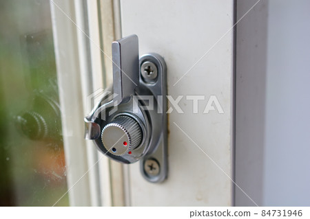 Crescent lock on the window 84731946
