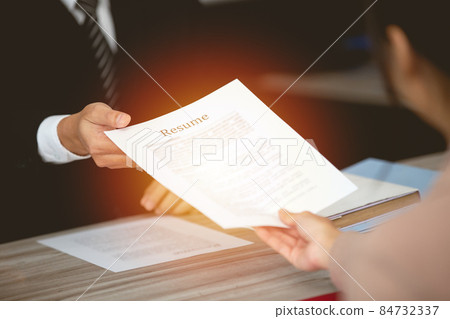Business people Job Apply giving Resume CV document to HR for recruit new employee Business people Job Apply giving Resume CV document to HR for recruit new employee 84732337