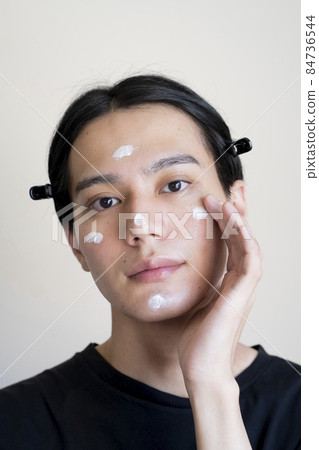 男士彩妝(底妝) 男士彩妝(底妝) 84736544