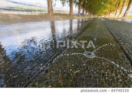 Snowpipe pipe on the road 84740150