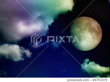 The moon in the night sky The moon in the night sky 84741970