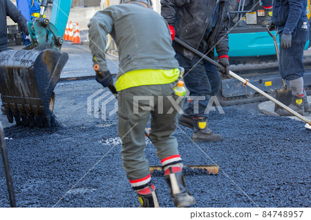 道路施工瀝青鋪設找平 84748957