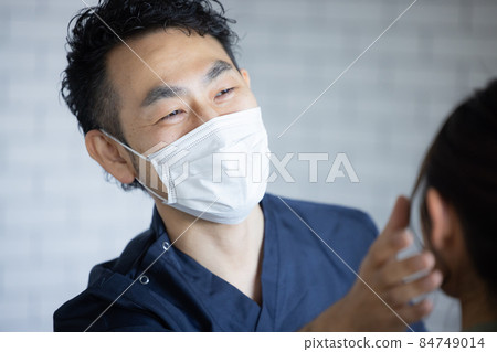 Medical image 84749014