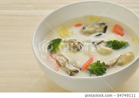 蠔油燉肉、牡蠣、大白菜、胡蘿蔔、西蘭花 蠔油燉肉、牡蠣、大白菜、胡蘿蔔、西蘭花 84749111