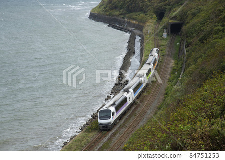 [Follow-up] Temporary Limited Express Niseko (North Rainbow Express) JR Hakodate Main Line Otoshibe-Nodaoi 84751253