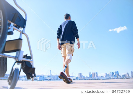Men with disabilities 84752769