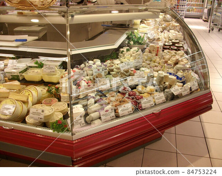 France Paris supermarket souvenirs 84753224