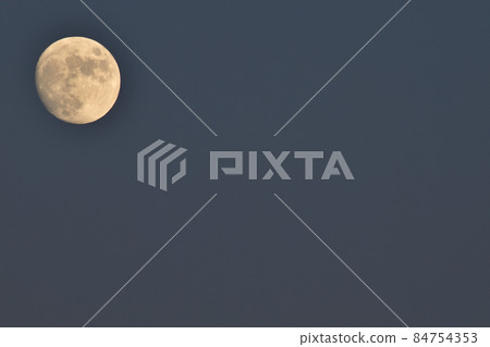 Hakushu-cho, Hokuto City, Moon of the 13th Night (Location: Upper left) 84754353